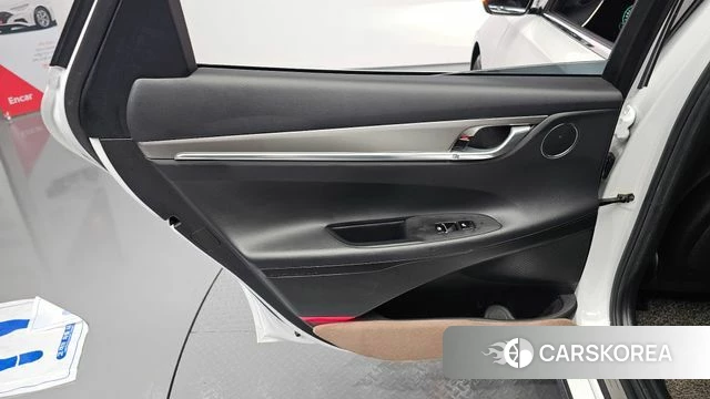 Hyundai The New Grandeur IG Hybrid id 4952192 из Кореи 17