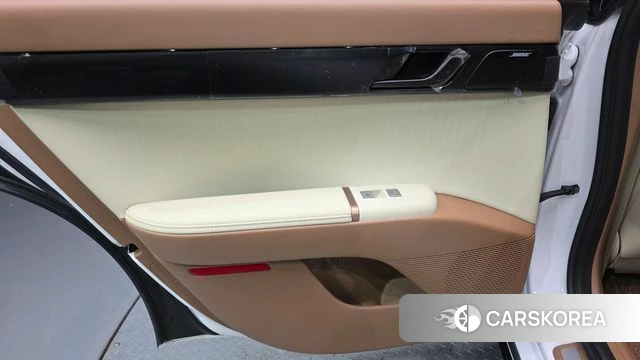 Hyundai Grandeur (GN7) id 5026512 из Кореи 17