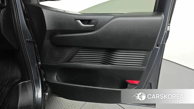 Hyundai Staria id 4976841 из Кореи 17