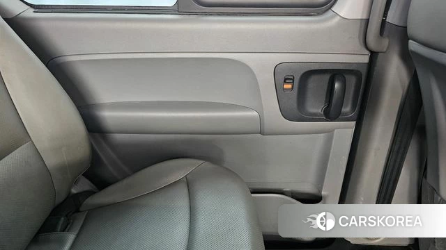 Hyundai The New Grand Starex id 4952736 из Кореи 17