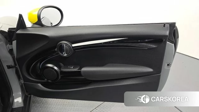 Mini Cooper Electric id 4917651 из Кореи 17