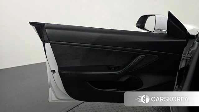 Tesla Model 3 id 4992596 из Кореи 17