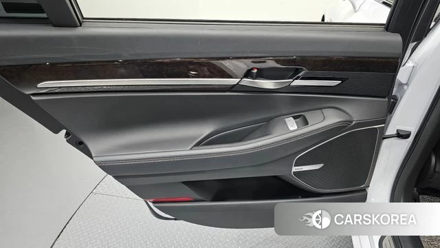 Genesis G90 id 4943933 из Кореи 17