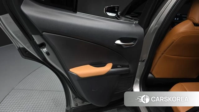 Lexus UX250h id 4952781 из Кореи 17