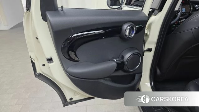 Mini Cooper id 5003995 из Кореи 17
