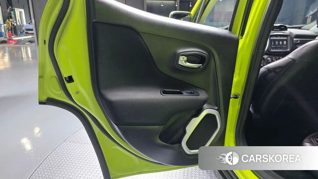 Jeep Renegade id 4960328 из Кореи 17