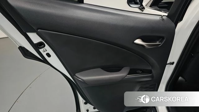 Lexus UX300e id 4905858 из Кореи 17