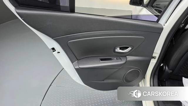 Renault Korea (Samsung) SM3 Z.E. id 5035980 из Кореи 17