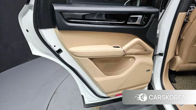 Porsche Cayenne (PO536) id 4672536 из Кореи 17