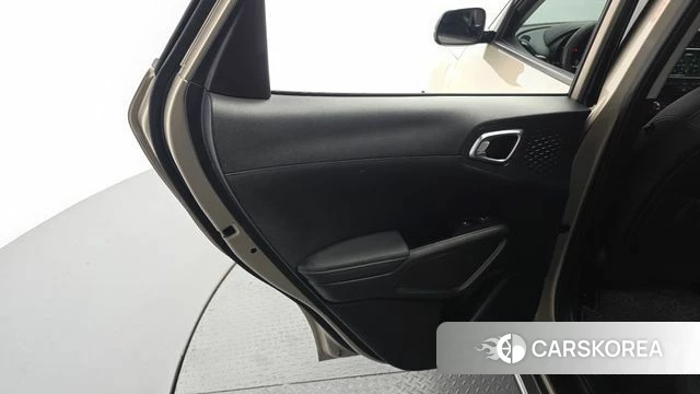 Kia Soul Booster EV id 5054316 из Кореи 17