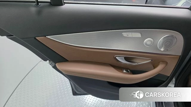 Mercedes-Benz E-Class W213 id 5023750 из Кореи 17
