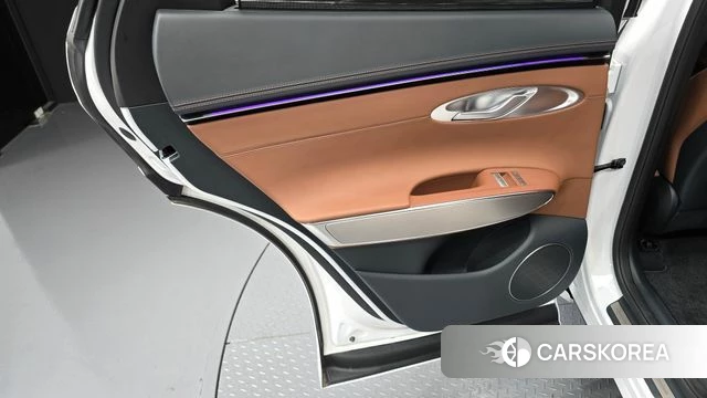 Genesis GV70 id 5001467 из Кореи 17