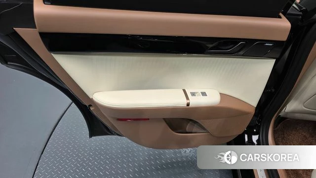 Hyundai Grandeur Hybrid (GN7) id 4757695 из Кореи 17
