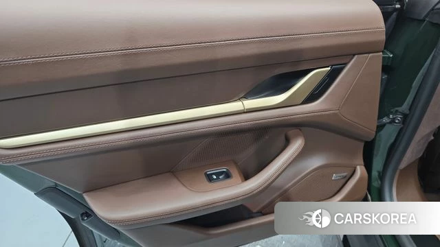 Porsche Taycan id 4980153 из Кореи 17