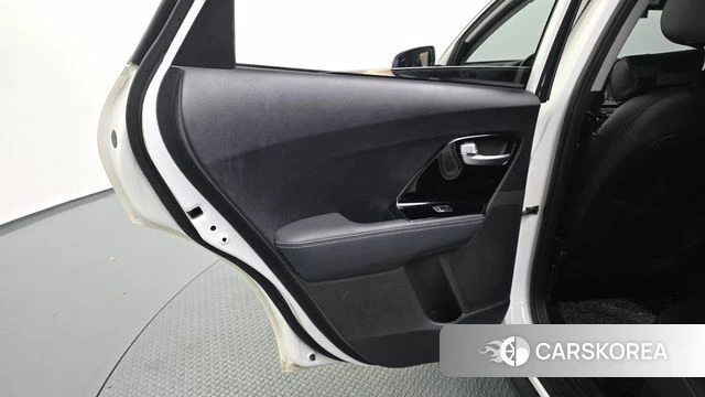 Kia Niro id 5023868 из Кореи 17