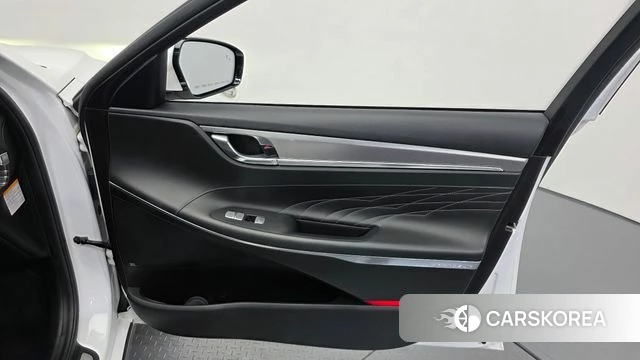 Hyundai The New Grandeur IG Hybrid id 4986606 из Кореи 17