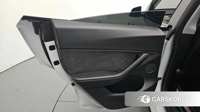 Tesla Model Y id 5040842 из Кореи 17