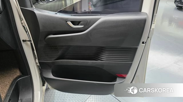 Hyundai Staria id 5040894 из Кореи 17