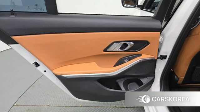 BMW 3 Series (G20) id 5027363 из Кореи 17