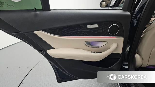 Mercedes-Benz E-Class W213 id 4923921 из Кореи 17