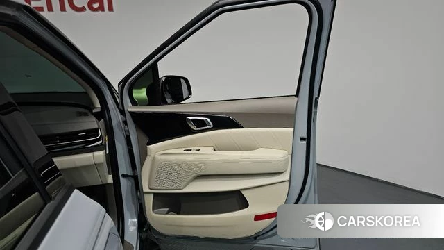 Kia The New Carnival 4th Generation id 5039300 из Кореи 17
