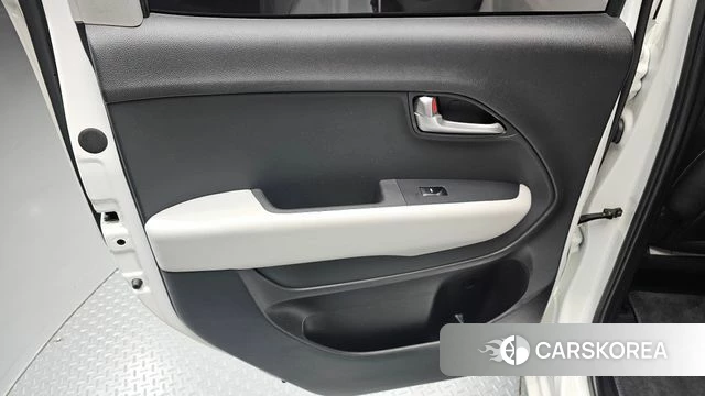Kia The New Kia Ray id 5052415 из Кореи 17