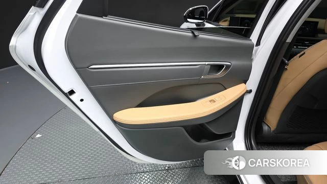 Hyundai Sonata D Edge Hybrid (DN8) id 4985026 из Кореи 17