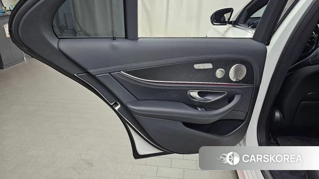 Mercedes-Benz E-Class W213 id 5012657 из Кореи 17
