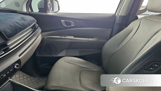 Kia The New Carnival 4th Generation id 5033205 из Кореи 17