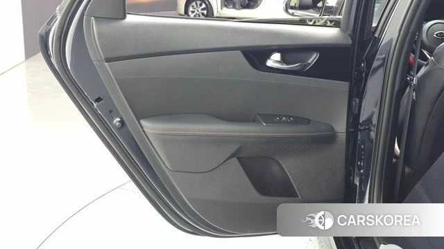 Kia Come New K3 id 5028781 из Кореи 17