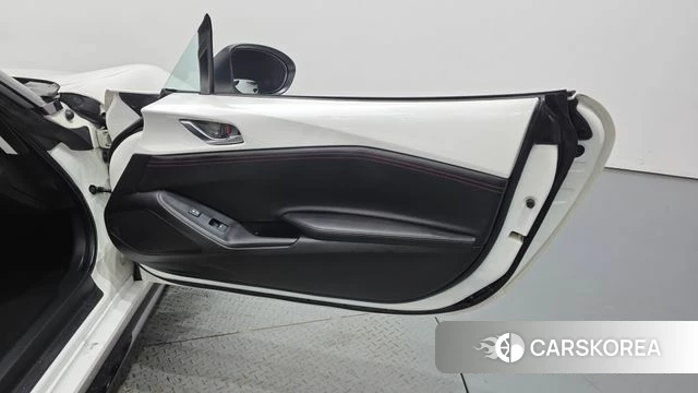 Mazda MX-5 MIATA id 4918733 из Кореи 17