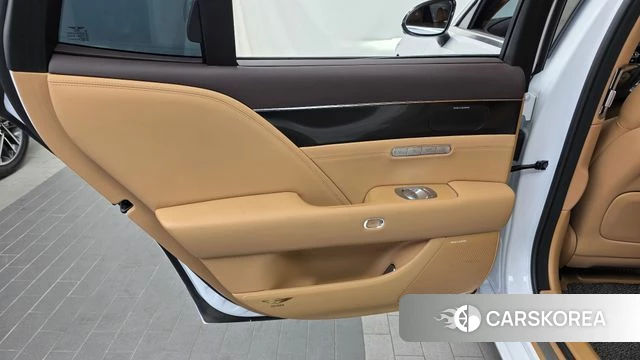Genesis G90 (RS4) id 5021301 из Кореи 17