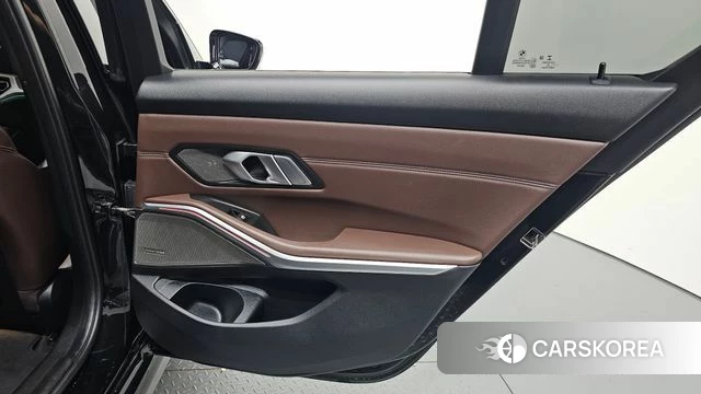 BMW 3 Series (G20) id 4977673 из Кореи 17