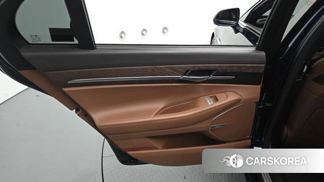 Genesis G90 id 5023316 из Кореи 17