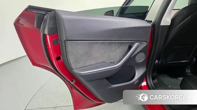 Tesla Model Y id 4769538 из Кореи 17