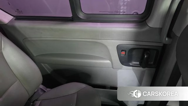 Hyundai The New Grand Starex id 4967281 из Кореи 17