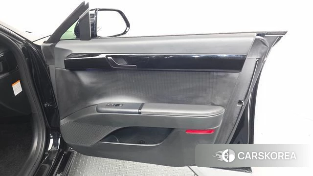 Hyundai Grandeur Hybrid (GN7) id 4995773 из Кореи 17