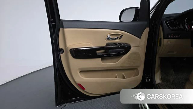 Kia The New Carnival id 5042164 из Кореи 17