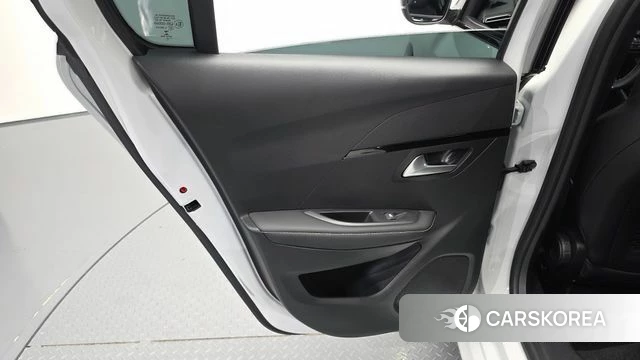 Peugeot e-208 second Generation id 4906197 из Кореи 17