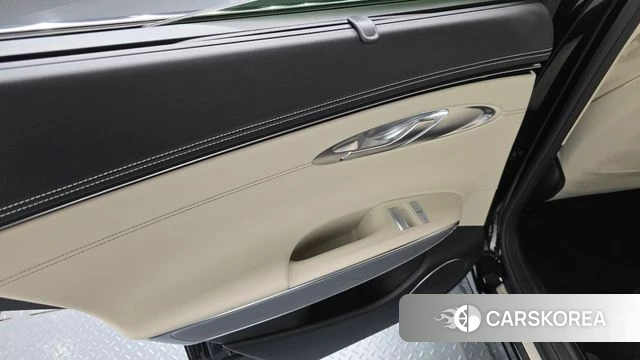 Genesis GV70 id 4950777 из Кореи 17