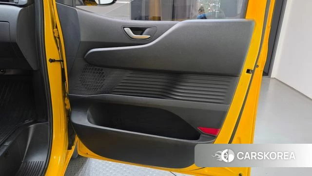 Hyundai Staria id 4951621 из Кореи 17