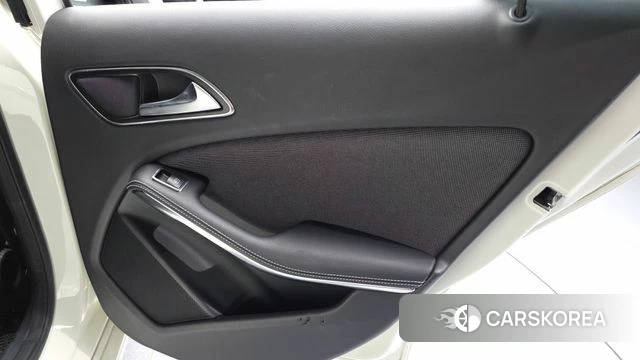 Mercedes-Benz A-Class W176 id 4937760 из Кореи 17