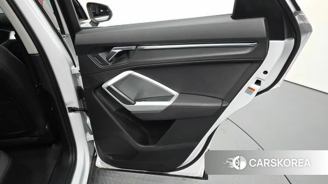 Audi Q3 (F3) id 5053844 из Кореи 17
