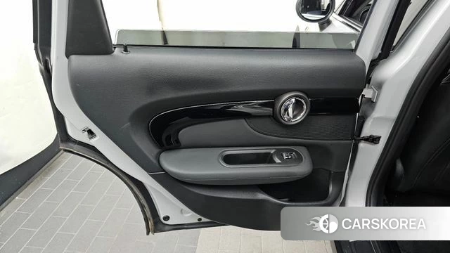 Mini Cooper Clubman id 4986437 из Кореи 17