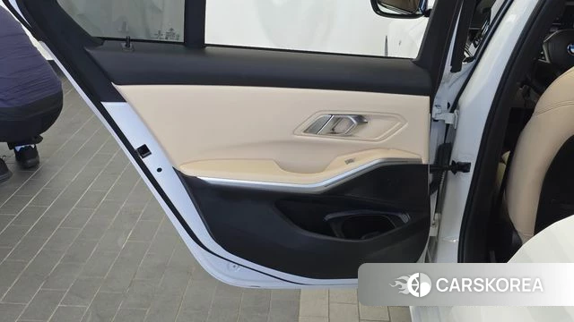 BMW 3 Series (G20) id 5033654 из Кореи 17