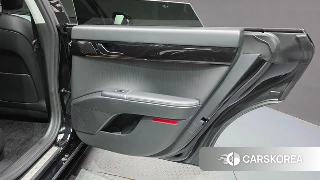 Hyundai Grandeur (GN7) id 4834776 из Кореи 17