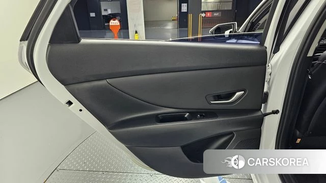 Hyundai Avante Hybrid (CN7) id 5016839 из Кореи 17