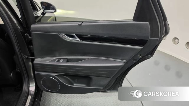 Genesis G80 (RG3) id 5002779 из Кореи 17