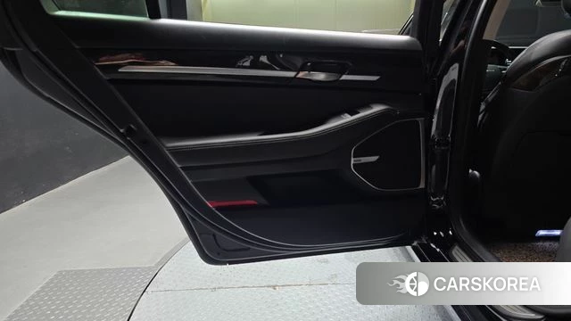 Genesis G90 id 4977655 из Кореи 17