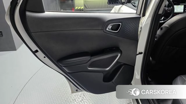 Kia Soul Booster EV id 4937445 из Кореи 17